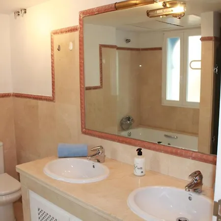La Perla De La Bahia Primera Linea Apartment